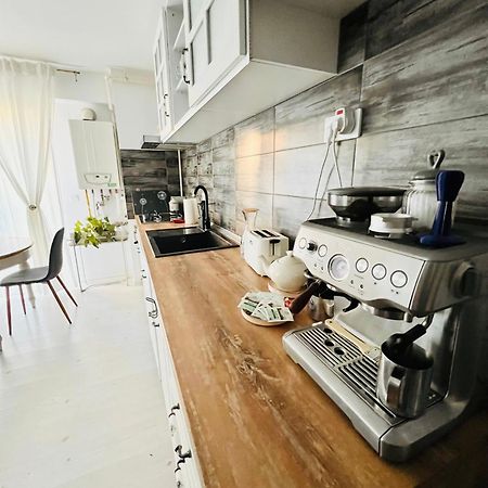The Airport Loft Otopeni Exterior foto